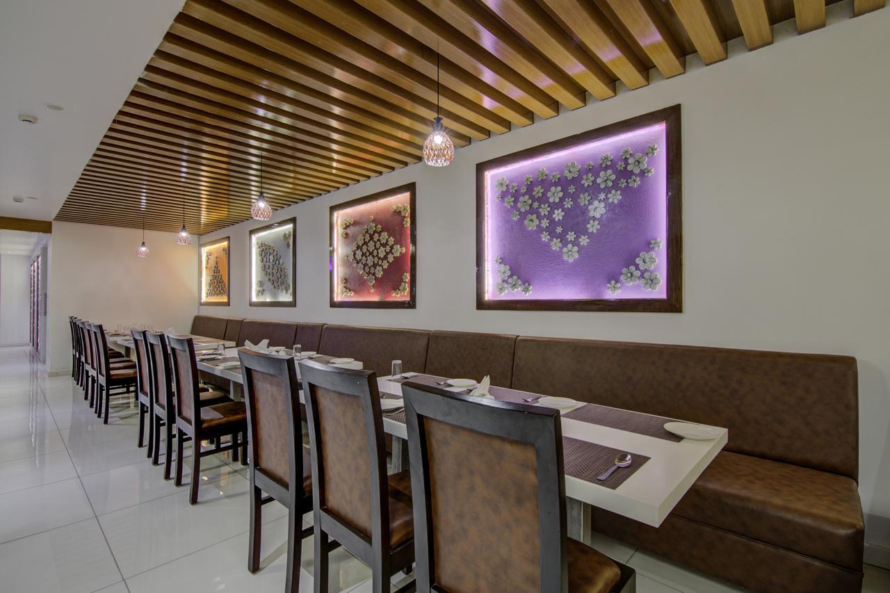 Capital O 16971 Hotel Lorven Visakhapatnam Exterior photo